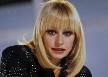 Hace 4 años se apagaban el brillo y la voz de Raffaella Carrà