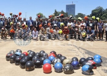 “Nación privó a Misiones de entregar unos 1.500 cascos en los últimos seis meses”