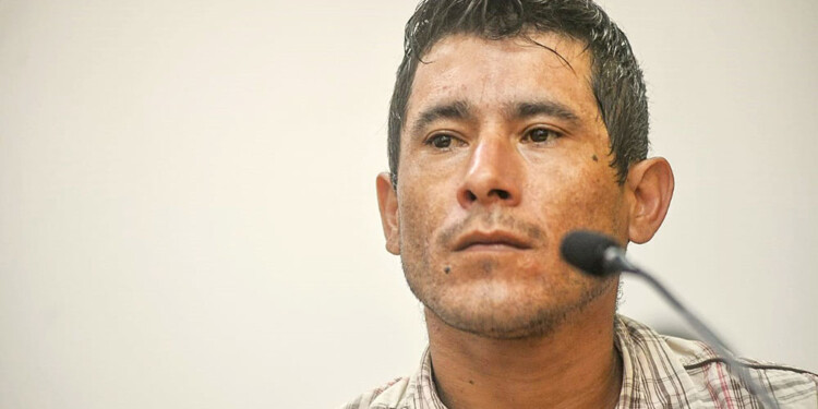 17 DE AGOSTO DE 2023. Velázquez rompió el silencio frente al Tribunal Penal 2. (Foto: Gentileza M. Otaño (@mmo_marcos))