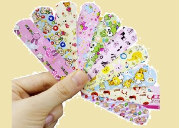 Recolectan “curitas divertidas” para los niños del área oncológica del Hospital Pediátrico