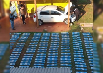 Allanaron una vivienda y encontraron cigarrillos de contrabando, cocaína y un auto robado