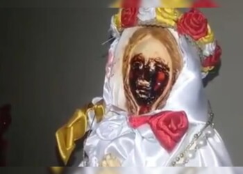 Aseguran que una Virgen volvió a llorar sangre cuando hacían una oración por Loan