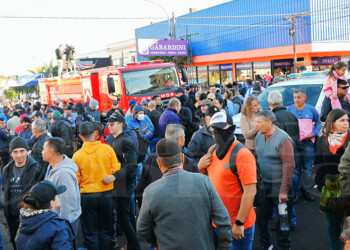 Fueron imputados dos policías por llevar la autobomba a la protesta