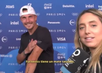 Increíble: un deportista húngaro se volvió fanático del mate y se lo tatuó