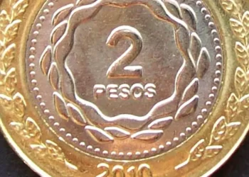 Ofrecen hasta $100 mil por una moneda de $2: cómo reconocerla y dónde venderla