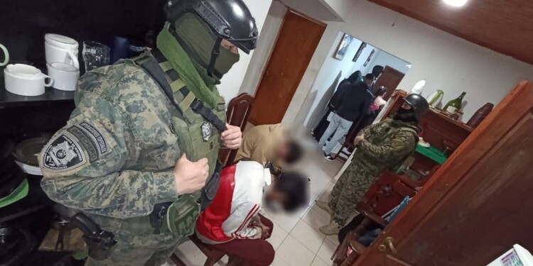 POSADAS. En el lugar había dos menores de edad que fueron puestos al resguardo de la Justicia Correccional.