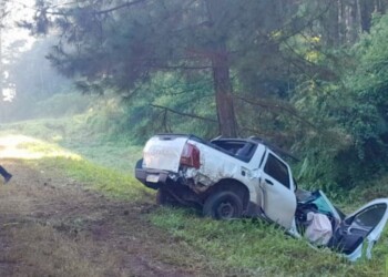 Falleció la automovilista que despistó y chocó contra un árbol en Caraguatay