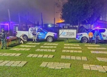 Prefectura secuestró 380 kilos de marihuana que ingresaba a Misiones desde Paraguay