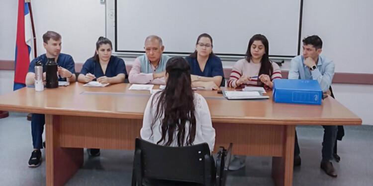 PROCESO. Los aspirantes fueron entrevistados según especialidad.