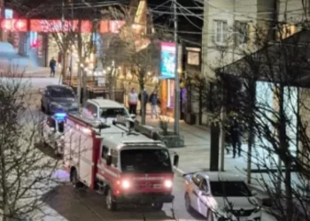 Tragedia en Bariloche: murió un egresado de 17 años tras caer desde el sexto piso de un hotel