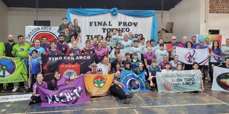 PARA LA FOTO. Todos los participantes de la Final Provincial, en Campo Grande.