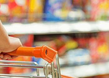 Histórico derrumbe del consumo masivo: no hay hitos recesivos parecidos en el país