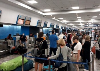 Por asambleas de aeronáuticos, este lunes habrá demoras en vuelos a casi todo el país