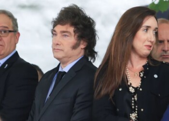 Nuevo cruce: Villarruel faltó a la cena de las FF.AA y apuntó contra Karina Milei