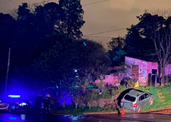 Oberá: tras una persecución, arrestaron a un hombre con una adolescente en su auto