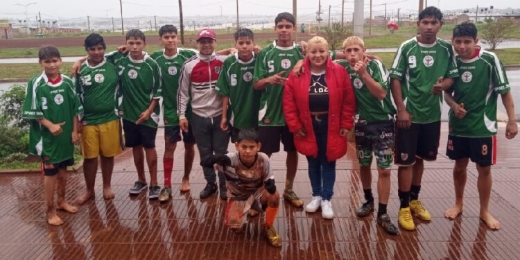 fue fundada hace tres años por el exjugador javier lezcano