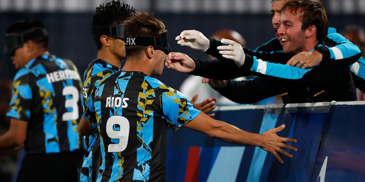 ILUSIÓN. Los Murciélagos sueñan con lograr un lugar en el podio.