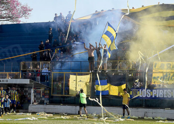 La fiesta y el bicampeonato provincial son de Mitre