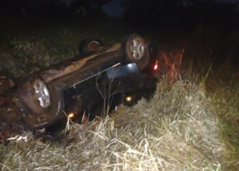 Conductor terminó lesionado tras despistar y volcar en la ruta Provincial 103