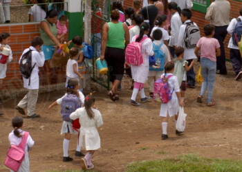 Petisos sociales: el 9,5% de los menores de 5 años tiene retraso de crecimiento