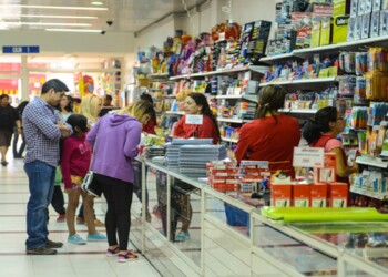 Empleados de comercio recibirán un pago doble en agosto: por qué