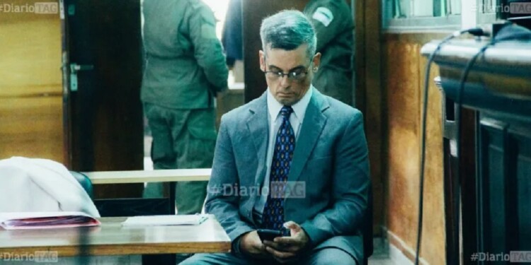 EN EL BANQILLO. El exjefe Segundo del Escuadrón 1, Julio César Perdaza, en una de las audiencias en el Tribunal Oral Federal de Resistencia (Chaco).