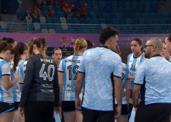 La selección argentina juvenil debutó con una derrota en el Mundial U-18 de handball
