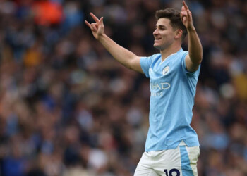 Manchester City aceptó la oferta de Atlético Madrid por Julián Álvarez