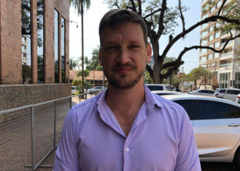 Investigación por pornografía infantil: Germán Kiczka no renunciará como diputado tras el allanamiento en su casa