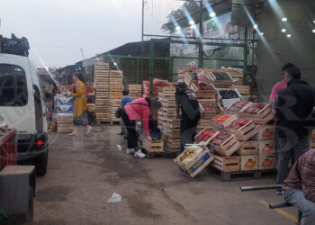 Tensa calma en la apertura del Mercado Central este lunes