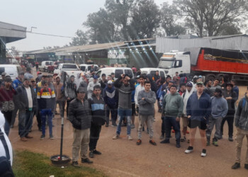 Tensa calma en la apertura del Mercado Central este lunes