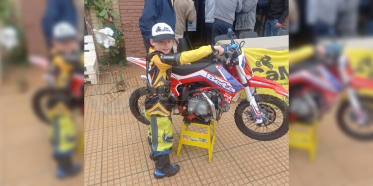 TIENE FUTURO. El motocross misionero cuenta con jóvenes pilotos.