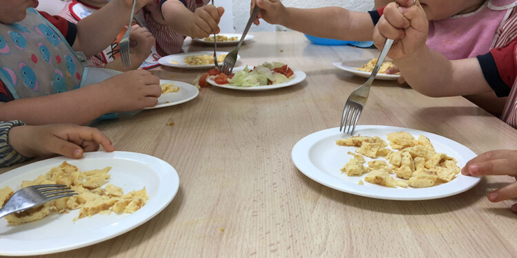 NO SE SALVARON NI LOS NIÑOS. El recorte del Gobierno nacional impactó duro en políticas alimentarias.