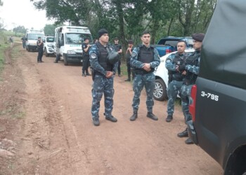 Rodean la vivienda de un hombre amotinado que atacó a tiros a policías en Itacaruaré