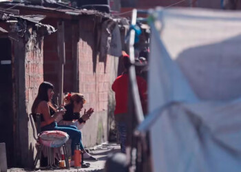 El 55% de la población es pobre y uno de cada cinco argentinos ya es indigente