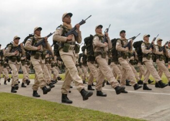 Prefectura lanzó una convocatoria nacional para cubrir puestos laborales: cuáles son los requisitos
