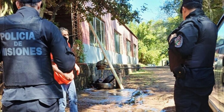 Casi dos semanas después, sigue la búsqueda del docente eldoradense