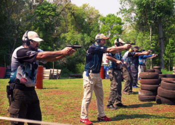 Jornada de torneo de precisión en el polígono de la ATFM