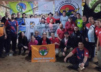 Los arqueros salieron al campo