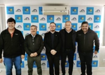 Reunión para avanzar en la obra de un puente entre El Soberbio y Porto Soberbo