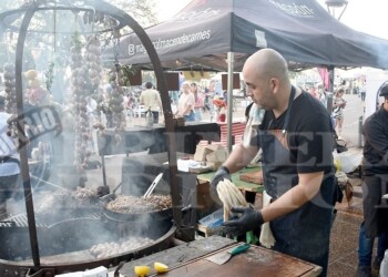 Encuentro cultural y gastronómico con brillo propio en Villa Sarita