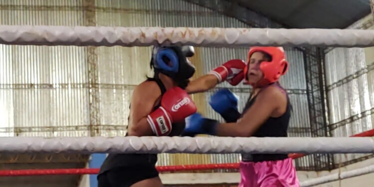 PROTAGONISTAS. Las chicas serán parte del festival boxístico en Oberá.