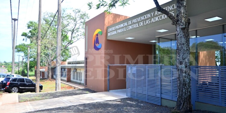 REALIDAD. En el Centro de Atención Integral, 300 pacientes, del total de consultas poseen obra social.