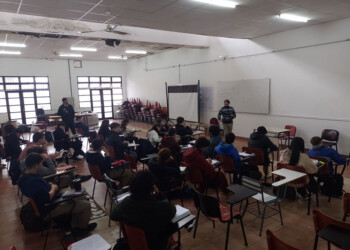 Aplicar lógica y resolución de problemas, la previa a las olimpiadas de matemática