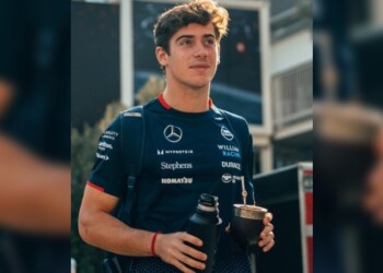 Colapinto, con mate en mano, ya está en Azerbaiyán