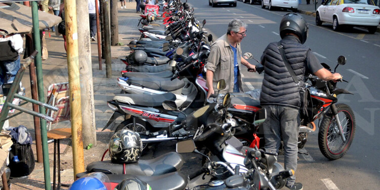 EN DOS SEMANAS. El SEM de motos cada vez más cerca de su implementación en la capital provincial.