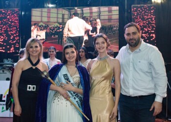 La Estudiantina de Alem cerró con elecciones de reyes, serenatas y premios