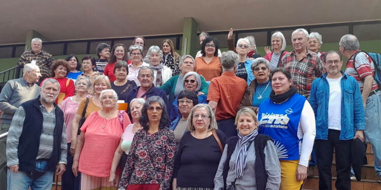 ORGANIZADOS. Jubilados de salud de Eldorado se organizaron en un grupo para poder reclamar sus derechos.