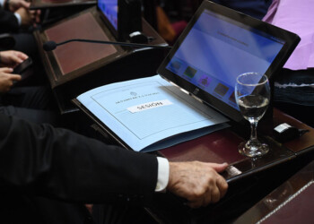 De Senador a millonario: por mes ganan $8 millones y disponen de otros $15.000.000