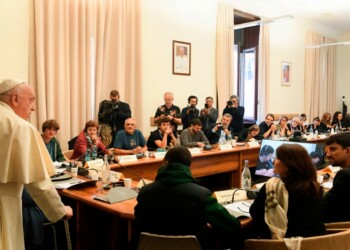 Fuertes críticas del papa Francisco al gobierno de Milei
